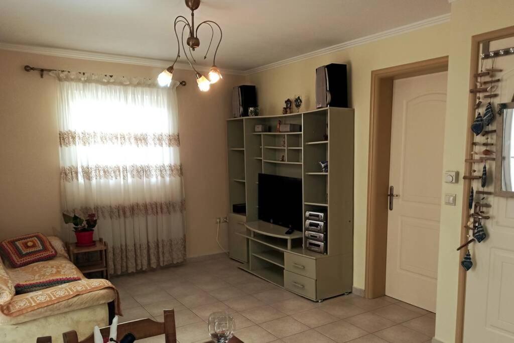 Jilda S Apartment With Private Garden! Nafplio Luaran gambar